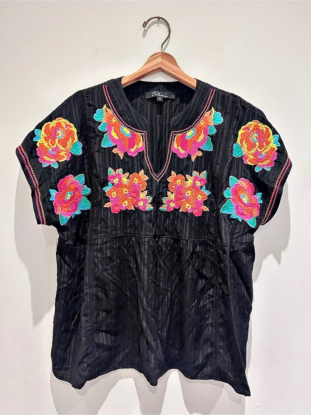 Celia Embroidered Floral Tunic in Black Size Medium